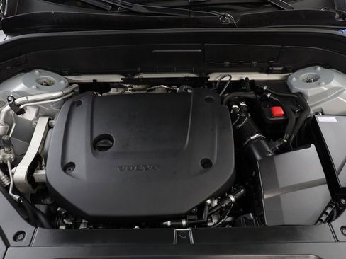 Used 2024 Volvo XC90 B6 Ultimate w/ Lounge Package image 23