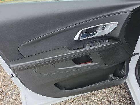 Used 2015 Chevrolet Equinox LS AWD/4WD image 8
