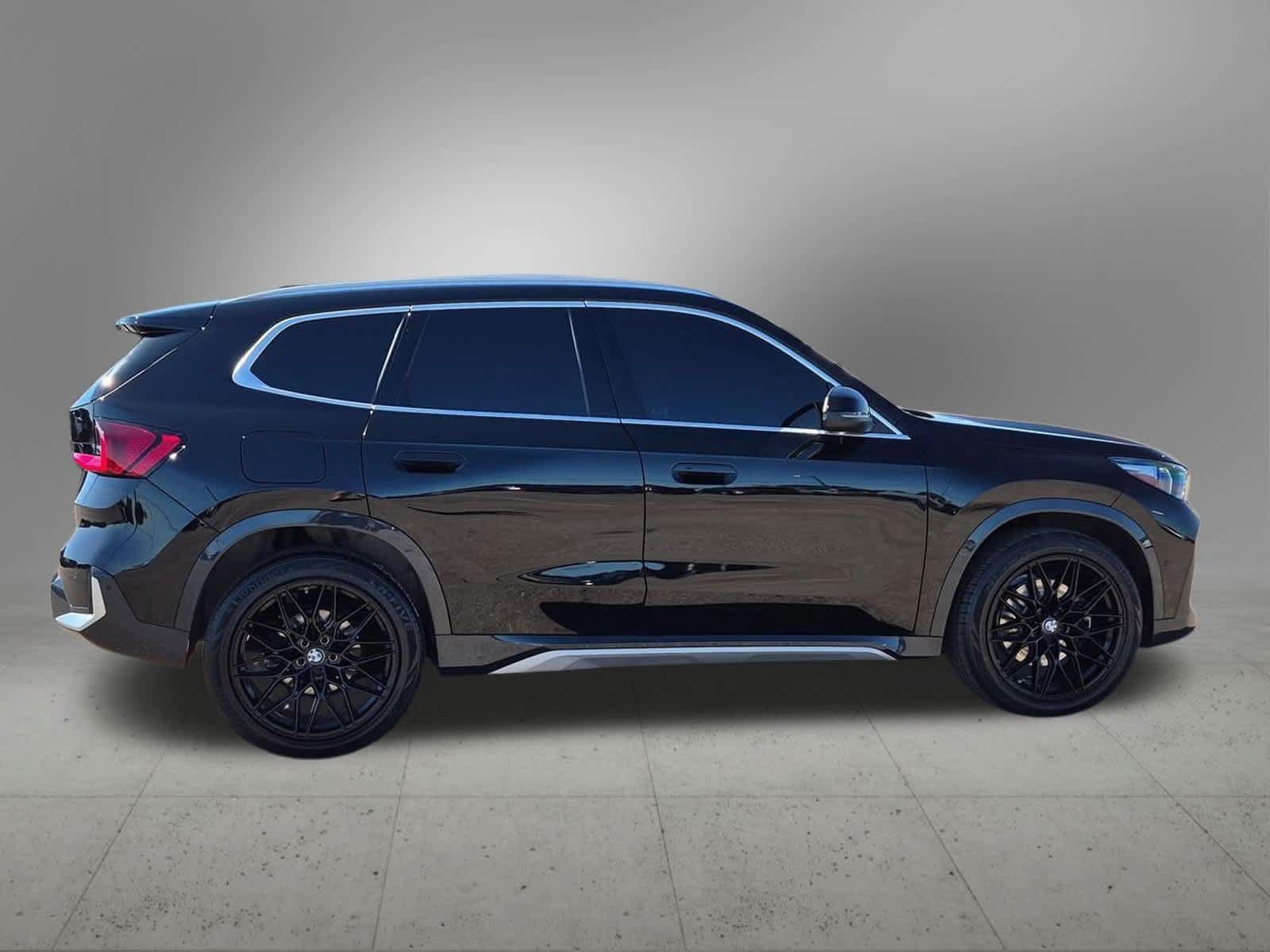 Used 2025 BMW X1 xDrive28i w/ Convenience Package AWD/4WD image 7