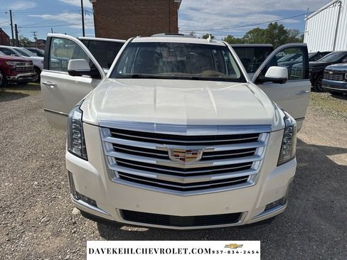 Used 2015 Cadillac Escalade ESV Platinum AWD/4WD image 36
