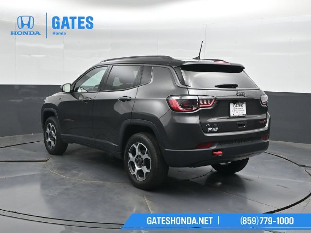 Used 2022 Jeep Compass Trailhawk w/ Trailhawk Convenience Group AWD/4WD image 8