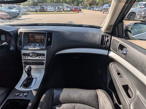 Used 2009 INFINITI G37 x Sedan w/ Premium Pkg image 18