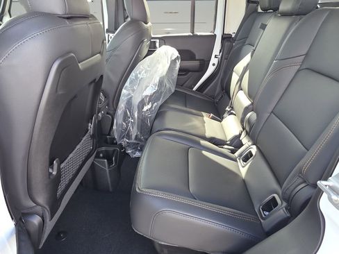 New 2026 Jeep Gladiator Sport image 8