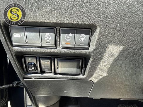 Used 2019 Nissan Armada Platinum w/ Captain's Chairs Package image 26