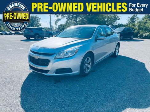 Used 2015 Chevrolet Malibu LT FWD image 1