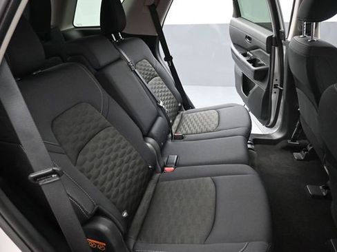 Used 2024 Nissan Pathfinder SV AWD/4WD image 23