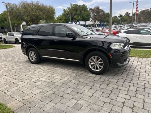 Used 2023 Dodge Durango SXT AWD/4WD image 15
