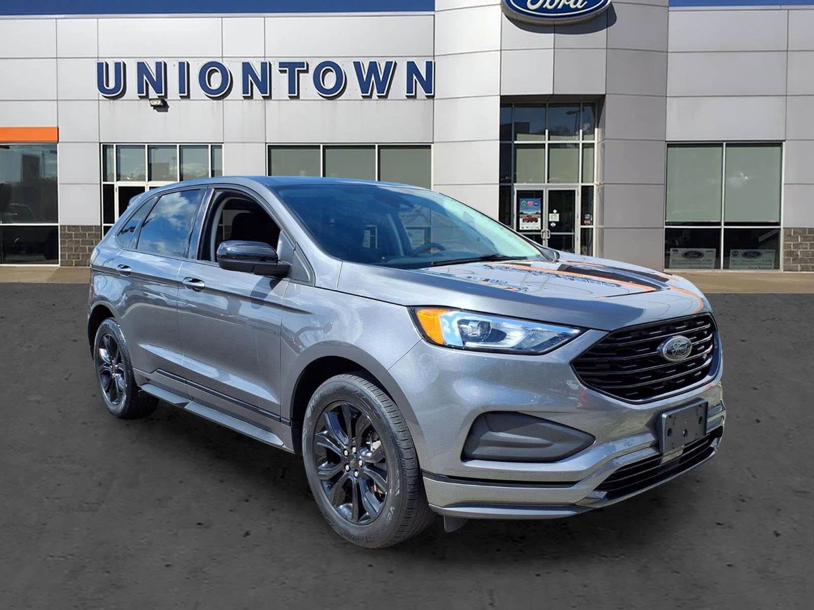 Used 2023 Ford Edge SE w/ Black Appearance Package AWD/4WD image 1
