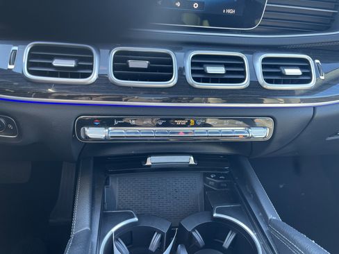 Certified 2022 Mercedes-Benz GLS 450 4MATIC image 31