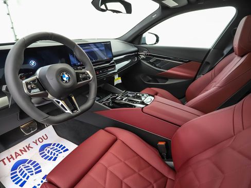 Used 2026 BMW 530i xDrive w/ M Sport Package image 11