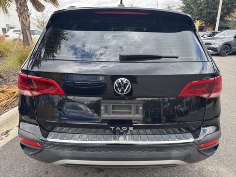Used 2022 Volkswagen Taos S image 8