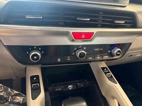 Used 2021 Kia Telluride S AWD/4WD image 35