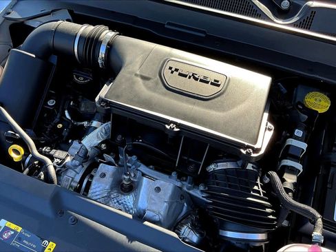 Used 2023 Jeep Compass Trailhawk image 31