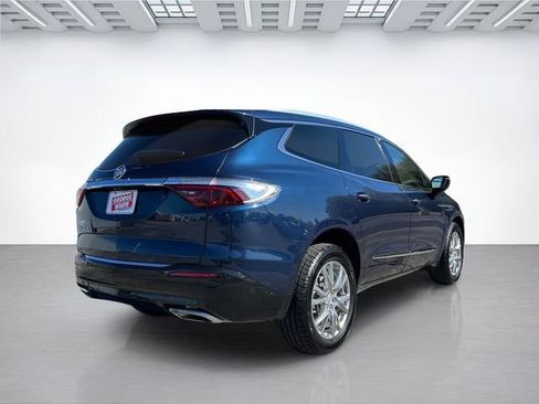 Used 2022 Buick Enclave Essence w/ Experience Buick Package image 3