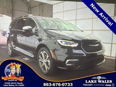 Certified 2025 Chrysler Pacifica Pinnacle