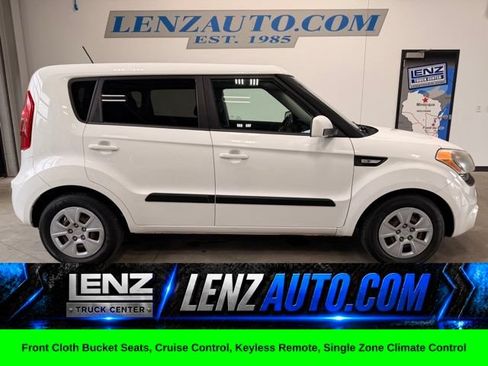 Used 2013 Kia Soul FWD image 1