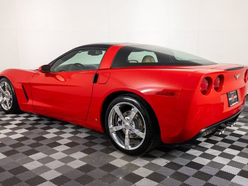 Used 2008 Chevrolet Corvette Coupe w/ Preferred Equipment Group RWD image 4
