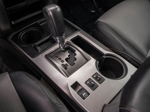 Used 2022 Toyota 4Runner SR5 Premium image 19