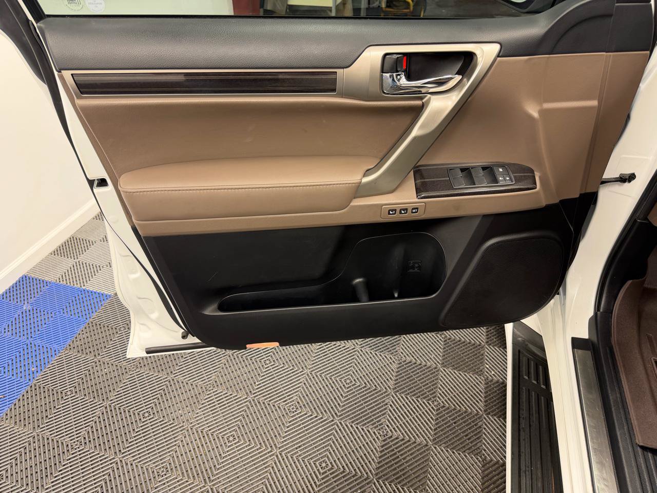 Used 2021 Lexus GX 460 Premium AWD/4WD image 5