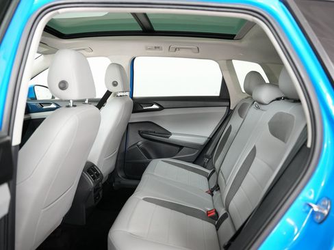 Used 2022 Volkswagen Taos SE image 35