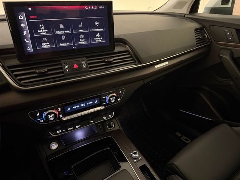 Certified 2024 Audi Q5 2.0T Premium Plus AWD/4WD image 24