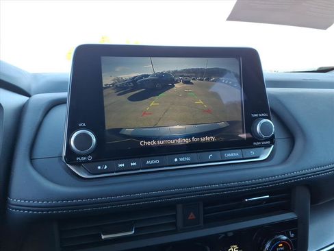 Certified 2025 Nissan Rogue SV w/ SV Premium Package image 13