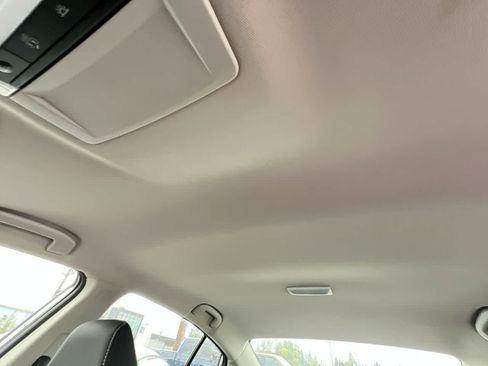 Used 2024 Nissan Altima 2.5 SV FWD image 22