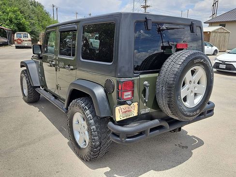 Used 2015 Jeep Wrangler Unlimited Sport w/ Quick Order Package 24S AWD/4WD image 5