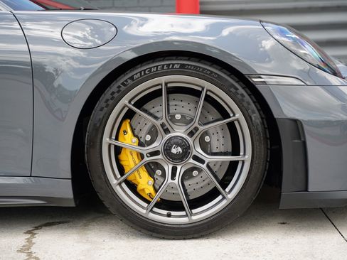 Used 2026 Porsche 911 GT3 RWD image 7