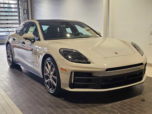 New 2025 Porsche Panamera 4 image 9