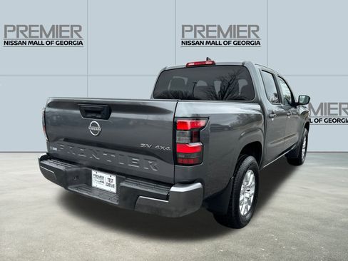 Certified 2022 Nissan Frontier SV image 5