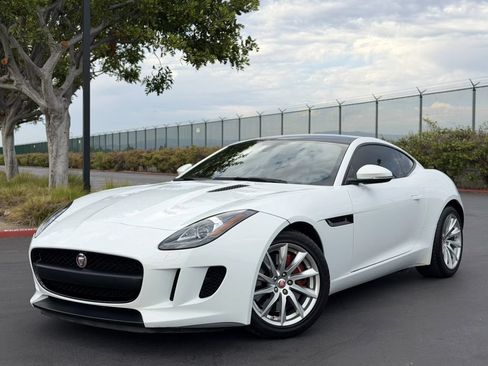 Used 2015 Jaguar F-TYPE Coupe RWD image 4