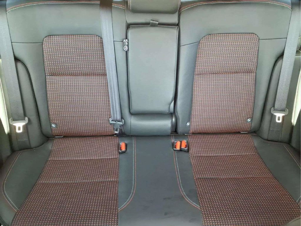 Certified 2025 Nissan Kicks SR FWD image 17