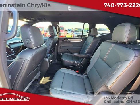 Used 2026 GMC Acadia AT4 w/ LPO, Floor Liner Package AWD/4WD image 27