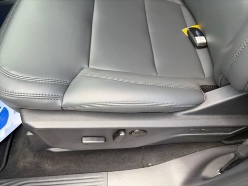 New 2026 Ford Expedition Active RWD image 18