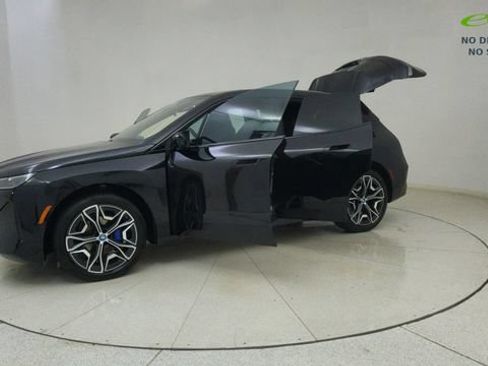 Used 2024 BMW iX xDrive50 w/ Sport Package AWD/4WD image 74