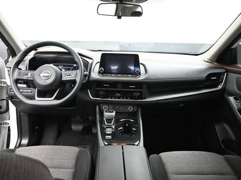 Used 2023 Nissan Rogue SV FWD image 23