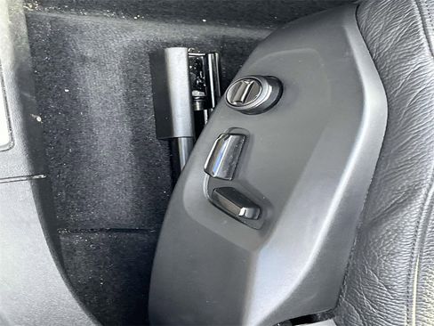 Used 2024 Volvo XC60 B5 Plus image 22