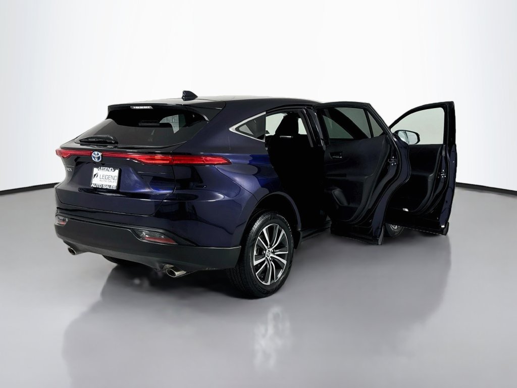 Used 2024 Toyota Venza LE AWD/4WD image 19