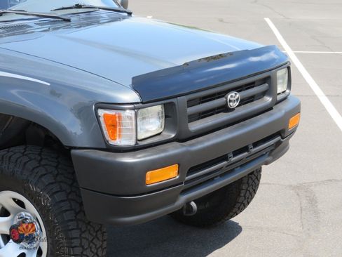 Used 1992 Toyota Pickup Deluxe AWD/4WD image 30