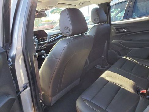 Certified 2024 Chevrolet Trax ACTIV w/ Sunroof Package FWD image 12