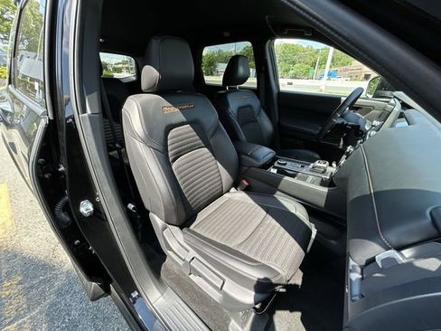 Certified 2025 Nissan Pathfinder Rock Creek AWD/4WD image 24