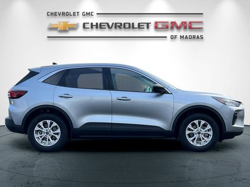 Used 2024 Ford Escape Active image 2