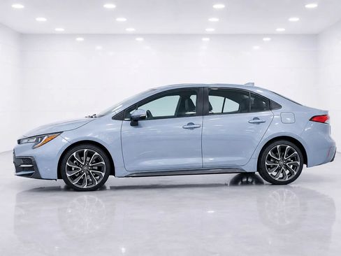 Used 2021 Toyota Corolla SE w/ SE Premium Package FWD image 2