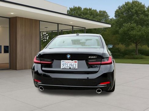 Used 2025 BMW 330i Sedan w/ Convenience Package RWD image 9