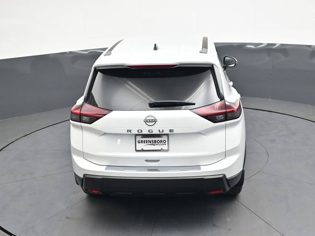 Certified 2026 Nissan Rogue SV FWD image 35