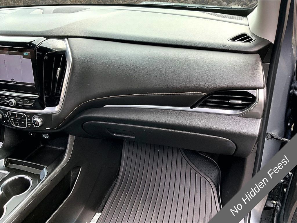 Used 2019 Chevrolet Traverse LT w/ LT Premium Package AWD/4WD image 15