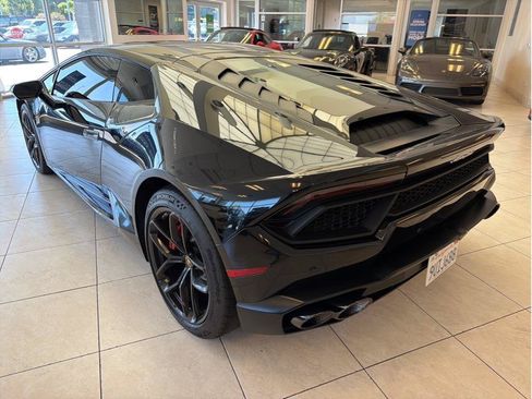 Used 2019 Lamborghini Huracan LP 580-2 RWD image 10