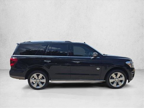 Used 2024 Ford Expedition King Ranch RWD image 4