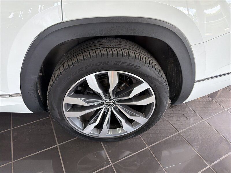 Used 2022 Volkswagen Atlas SEL Premium AWD/4WD image 36